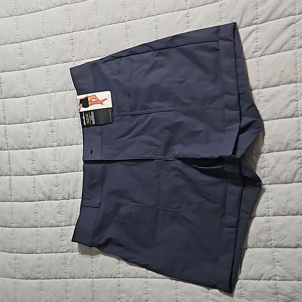 Eddie Bauer Rolled Cuff Cargo Shorts size 12